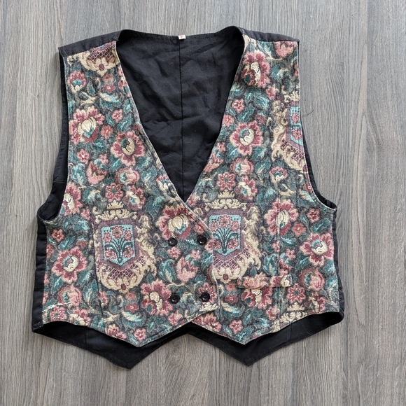 Cottagecore Vintage Hobbit Vest - Picture 3 of 8